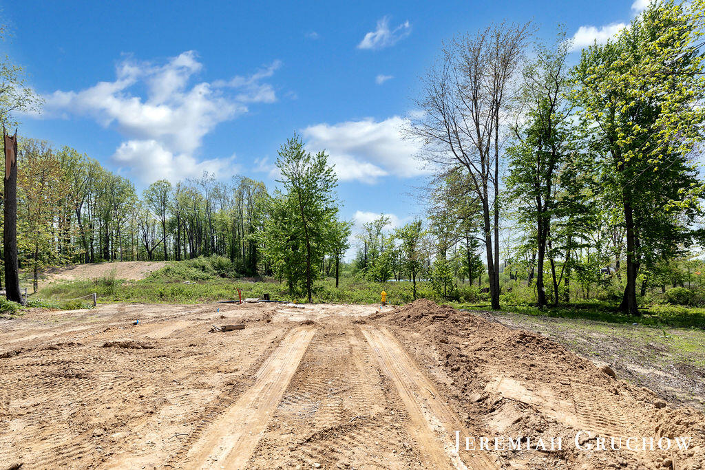 757 W Sedona Hills Court NE Grand Rapids MI 49525
