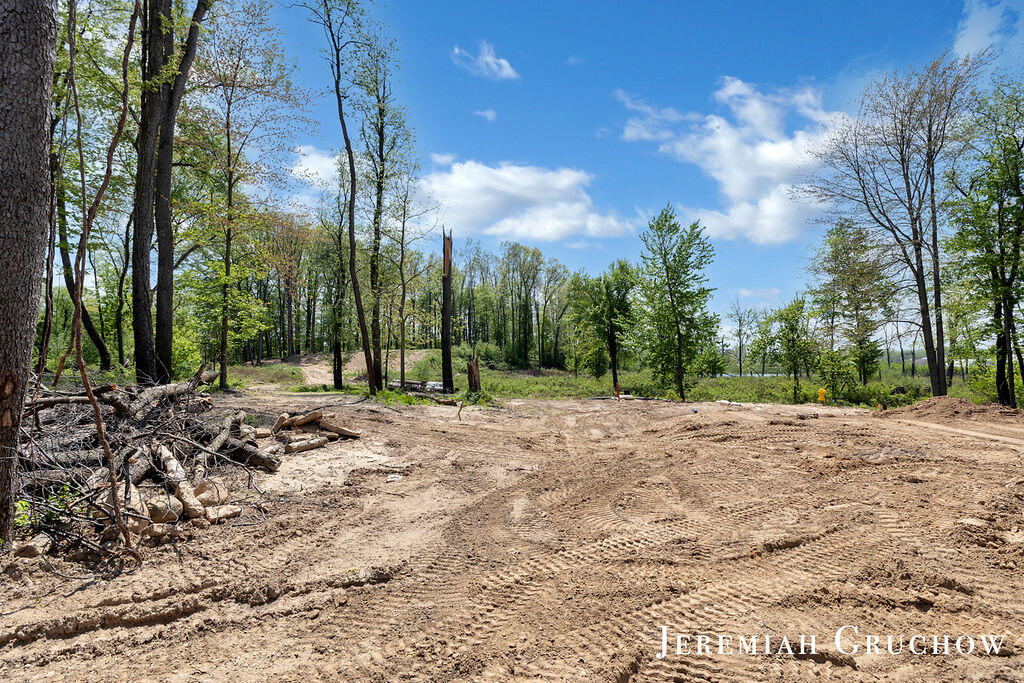 757 W Sedona Hills Court NE Grand Rapids MI 49525