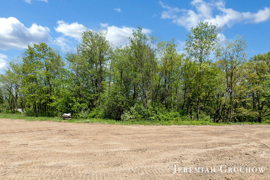 757 W Sedona Hills Court NE Grand Rapids MI 49525