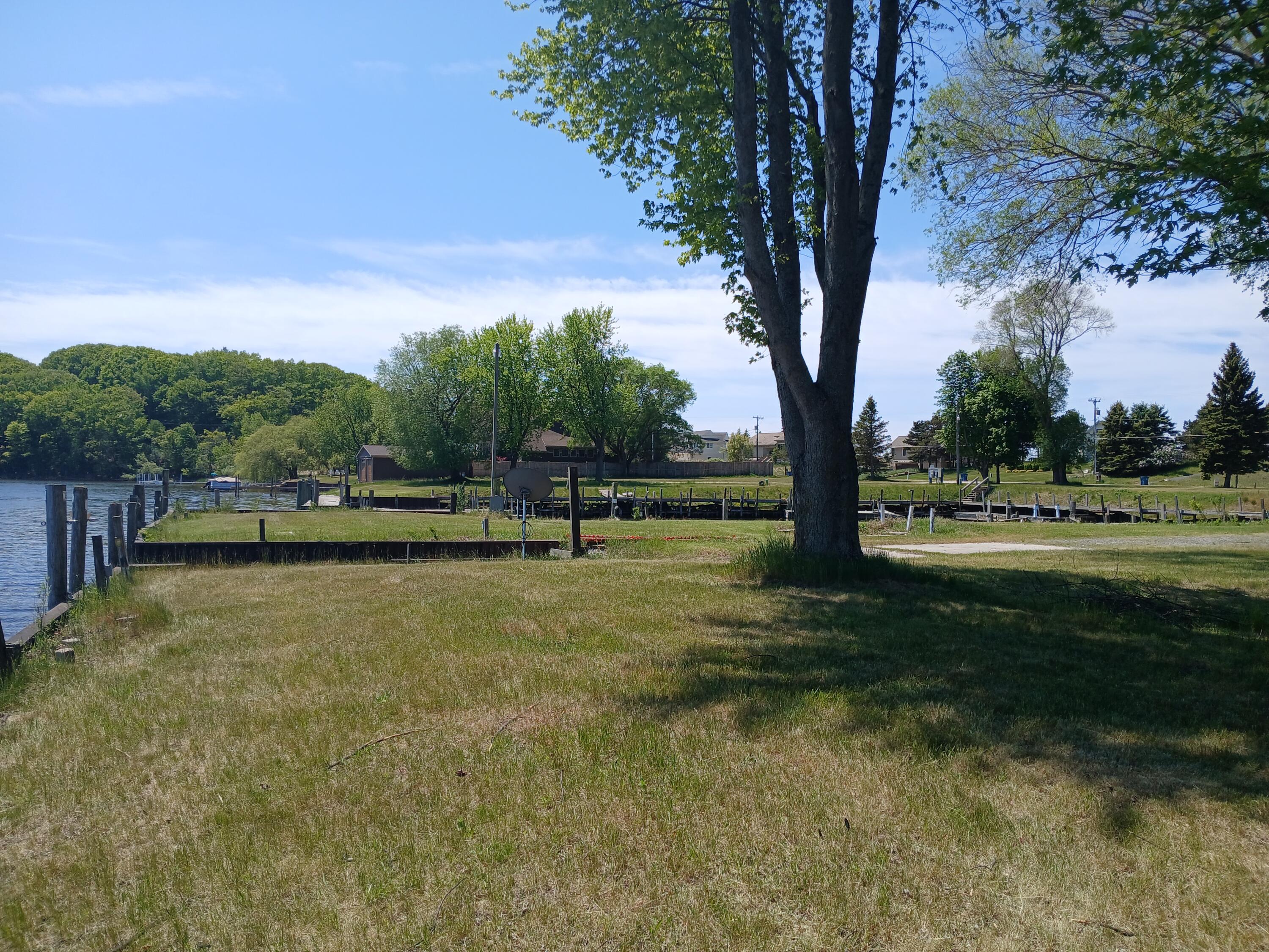 846 S Lakeshore Drive Ludington MI 49431