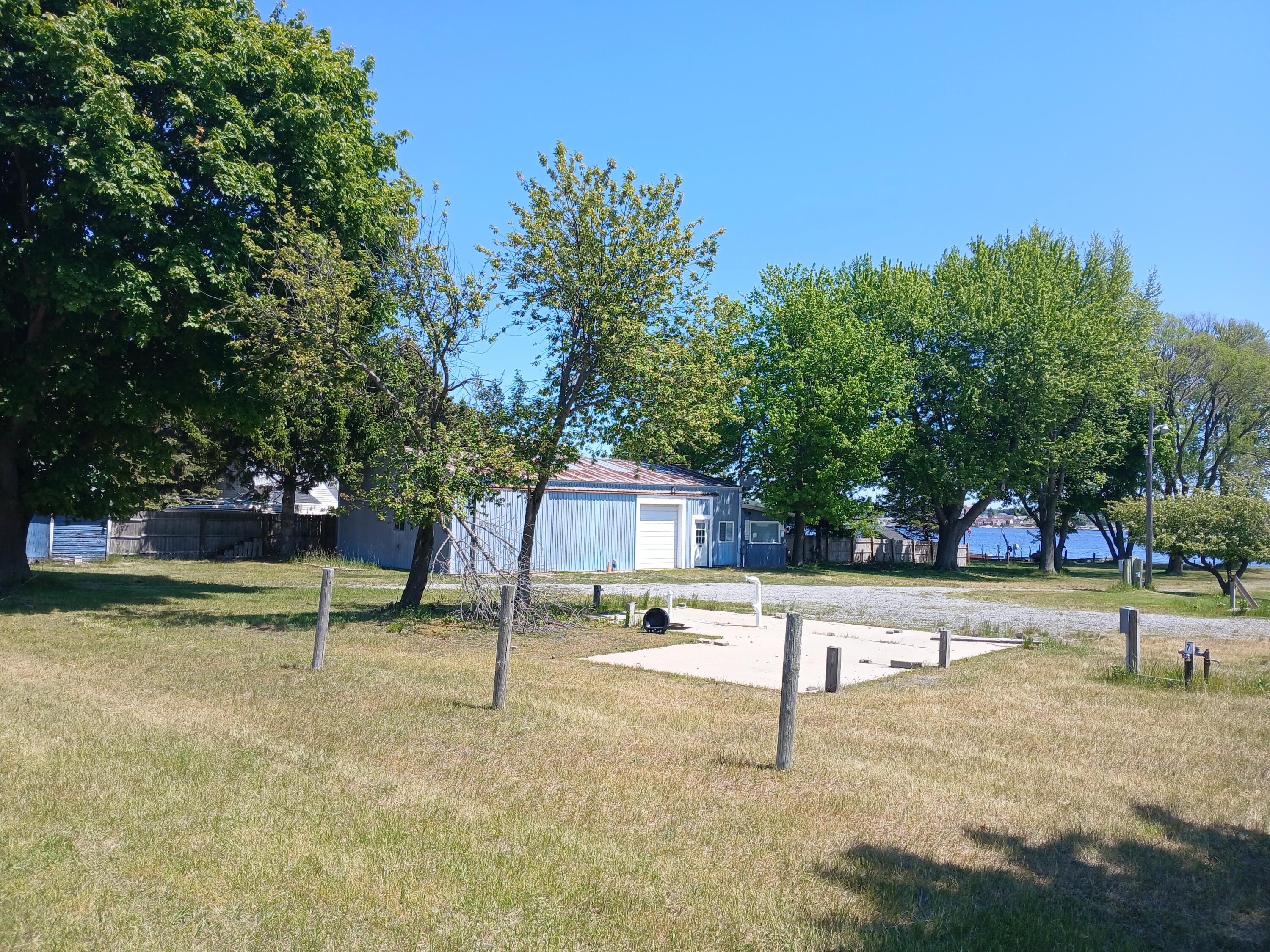 846 S Lakeshore Drive Ludington MI 49431