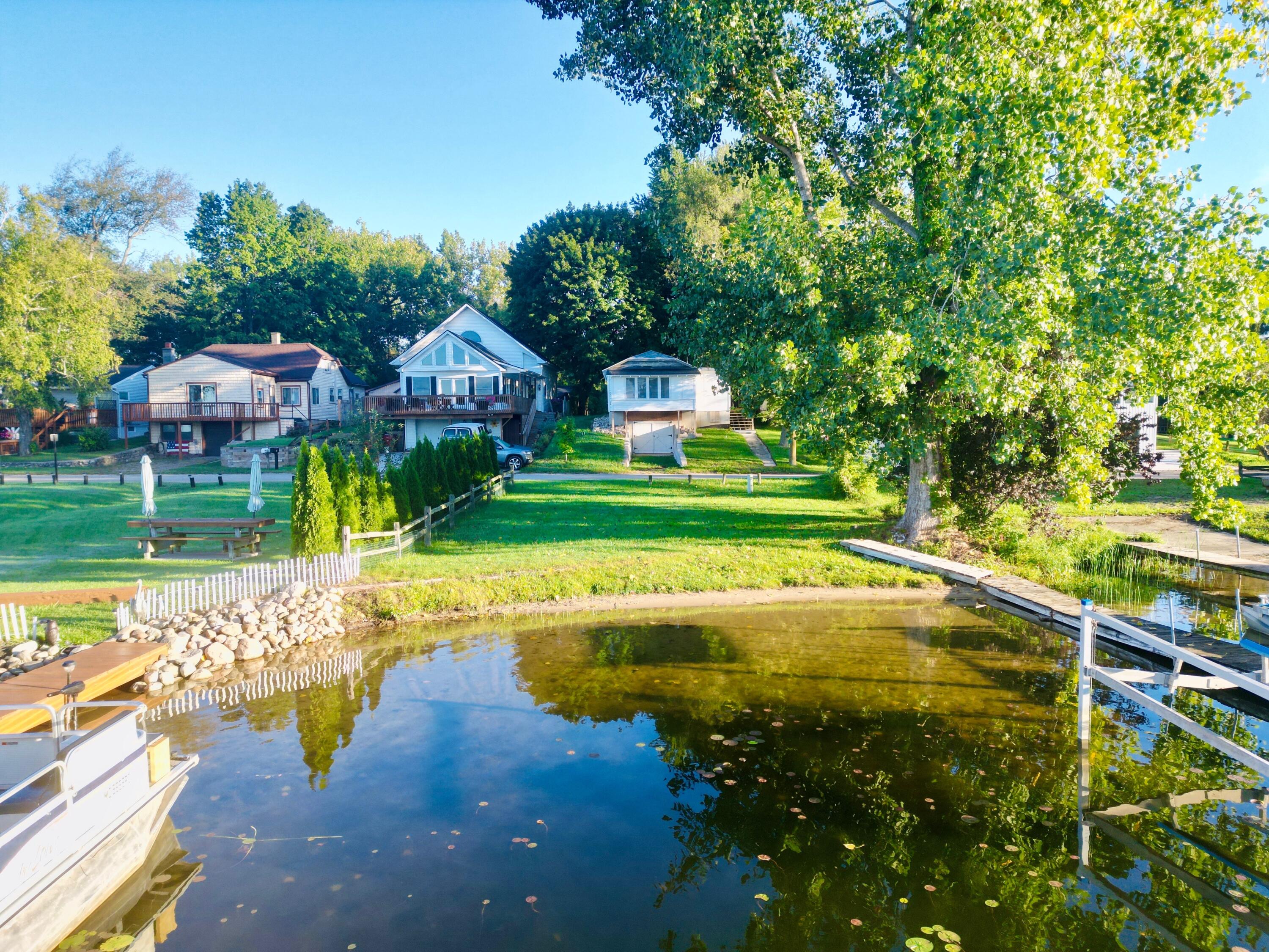 11054 Crooked Lake Drive NE Rockford MI 49341