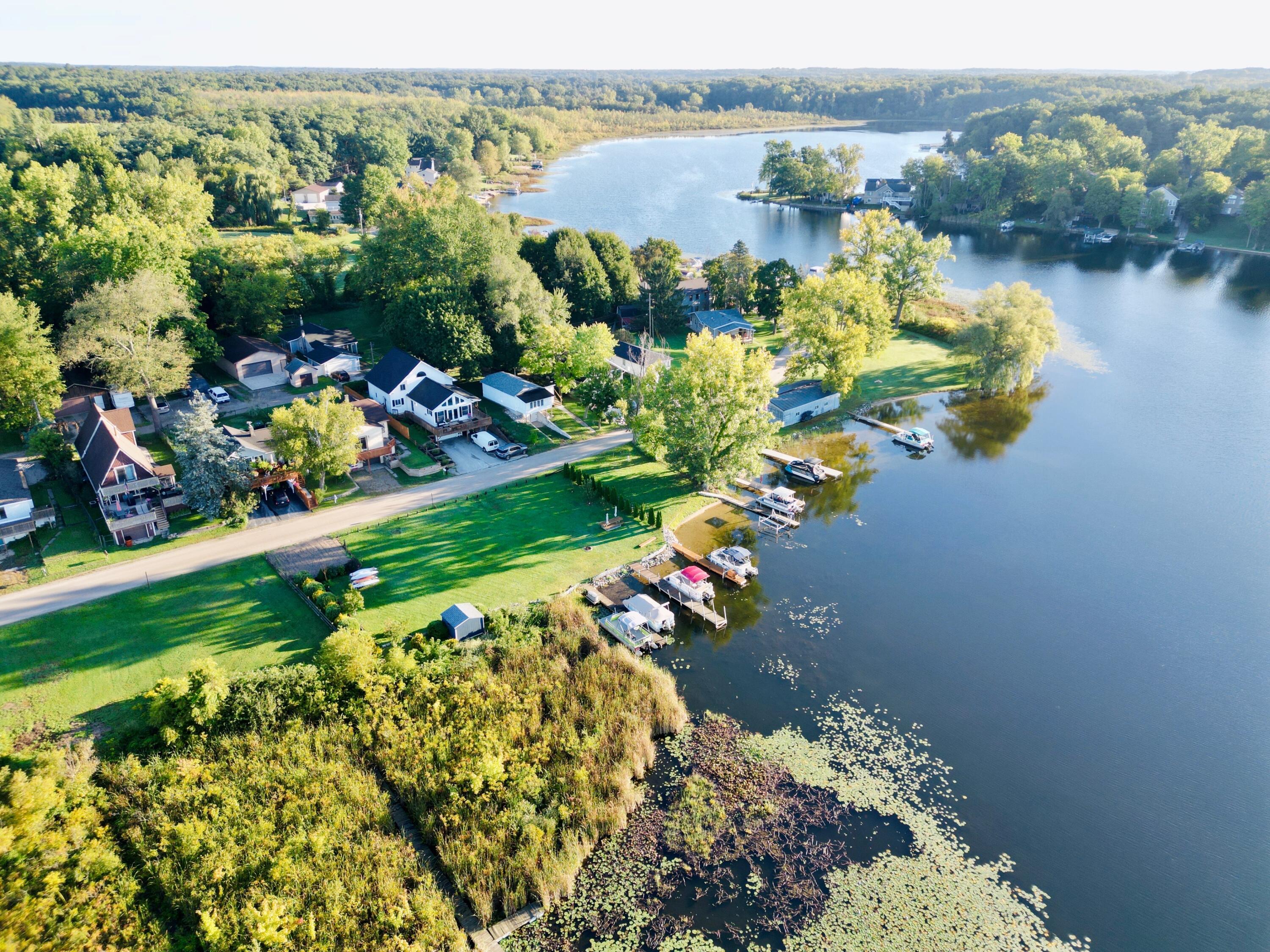 11054 Crooked Lake Drive NE Rockford MI 49341