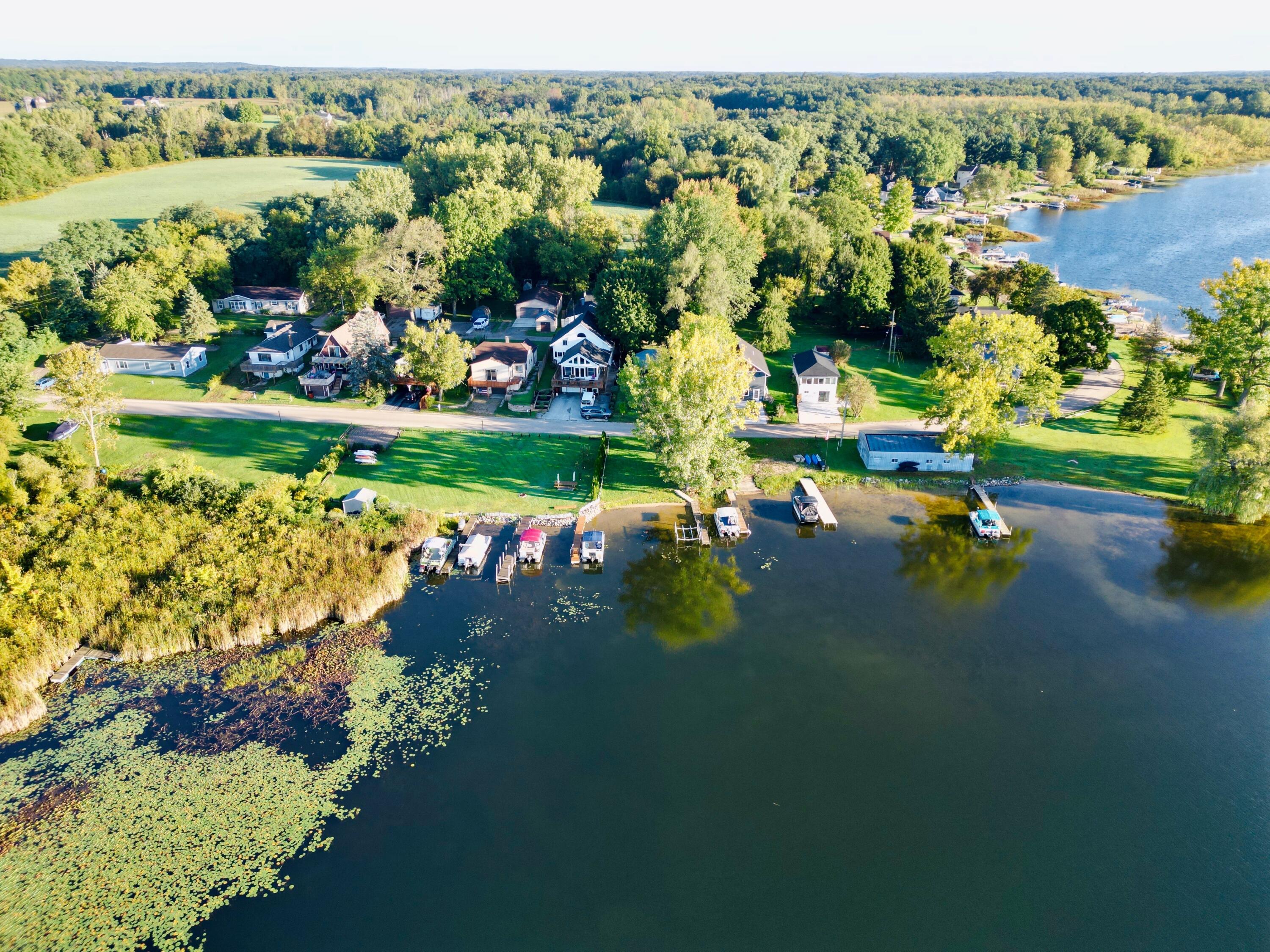11054 Crooked Lake Drive NE Rockford MI 49341