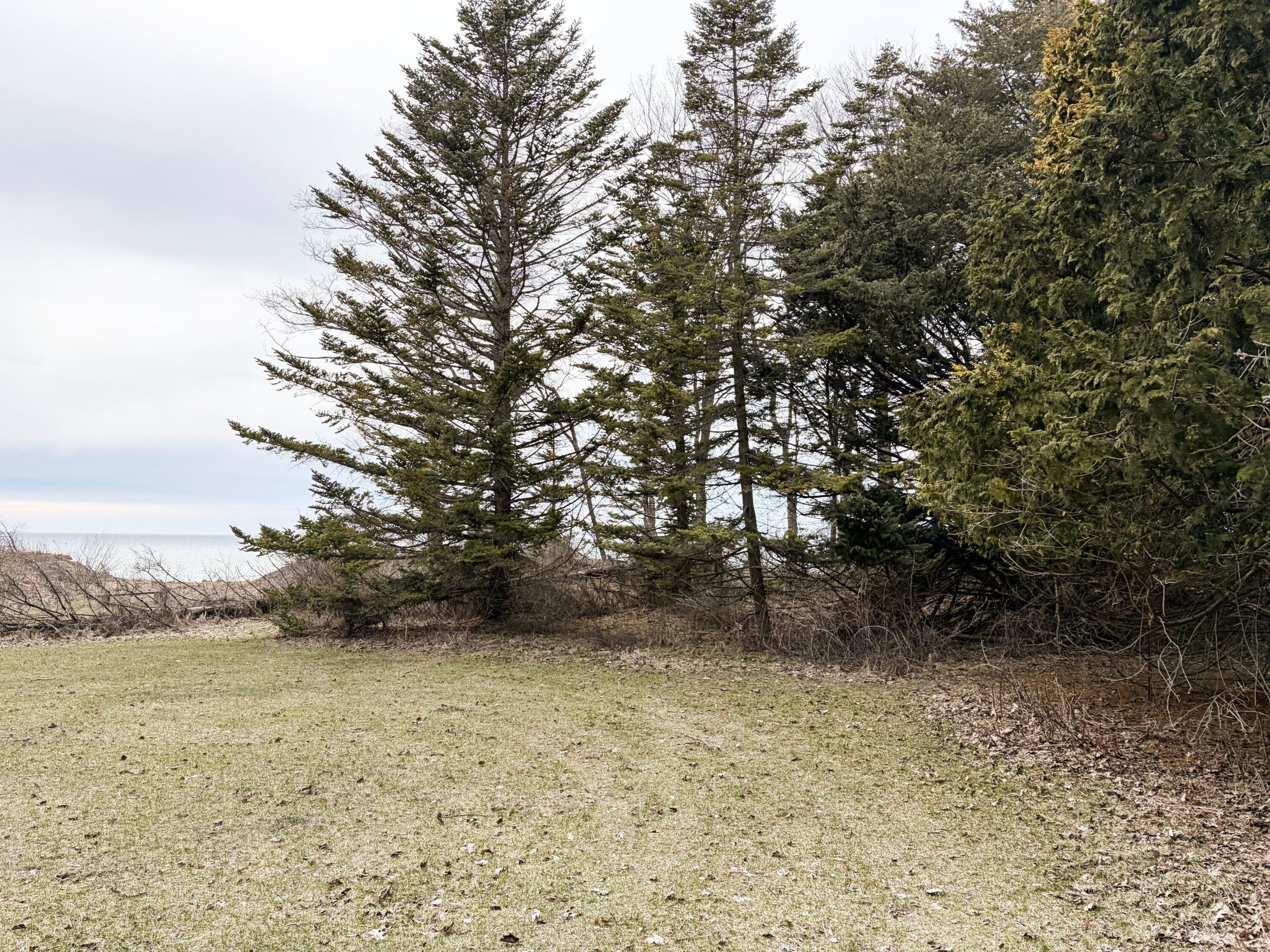 4973 S Lakeshore Drive Ludington MI 49431