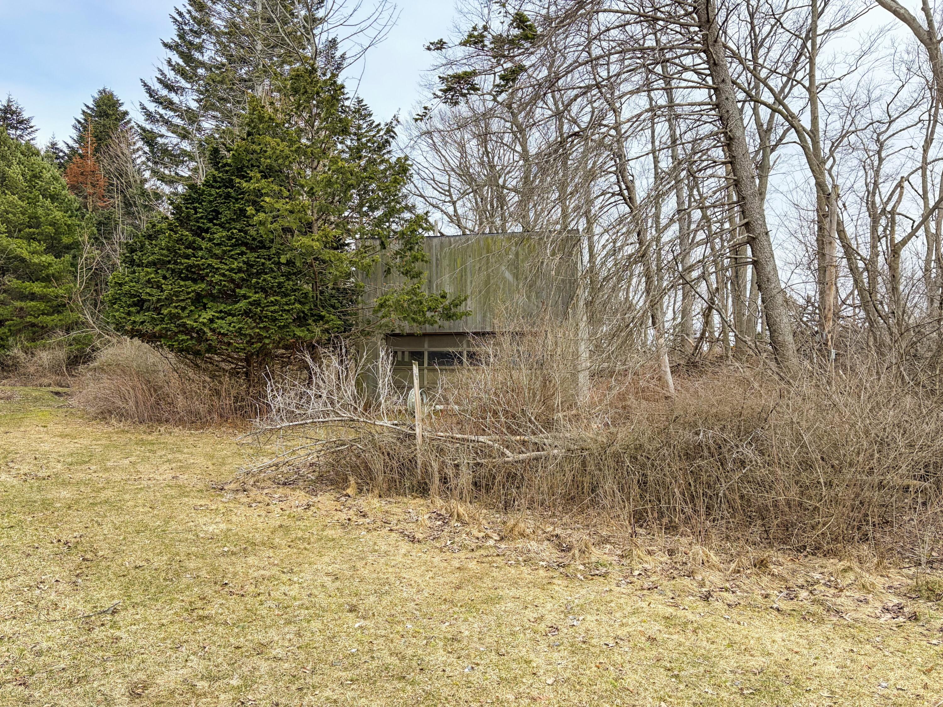 4973 S Lakeshore Drive Ludington MI 49431