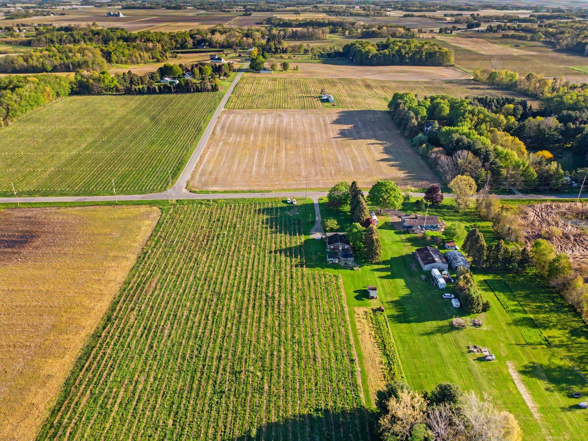 V/l E Lemon Creek Road Berrien Springs MI 49103