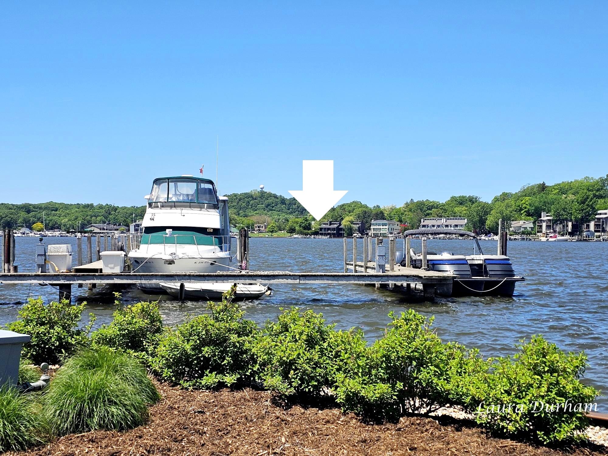 987 Lake Street Saugatuck MI 49453