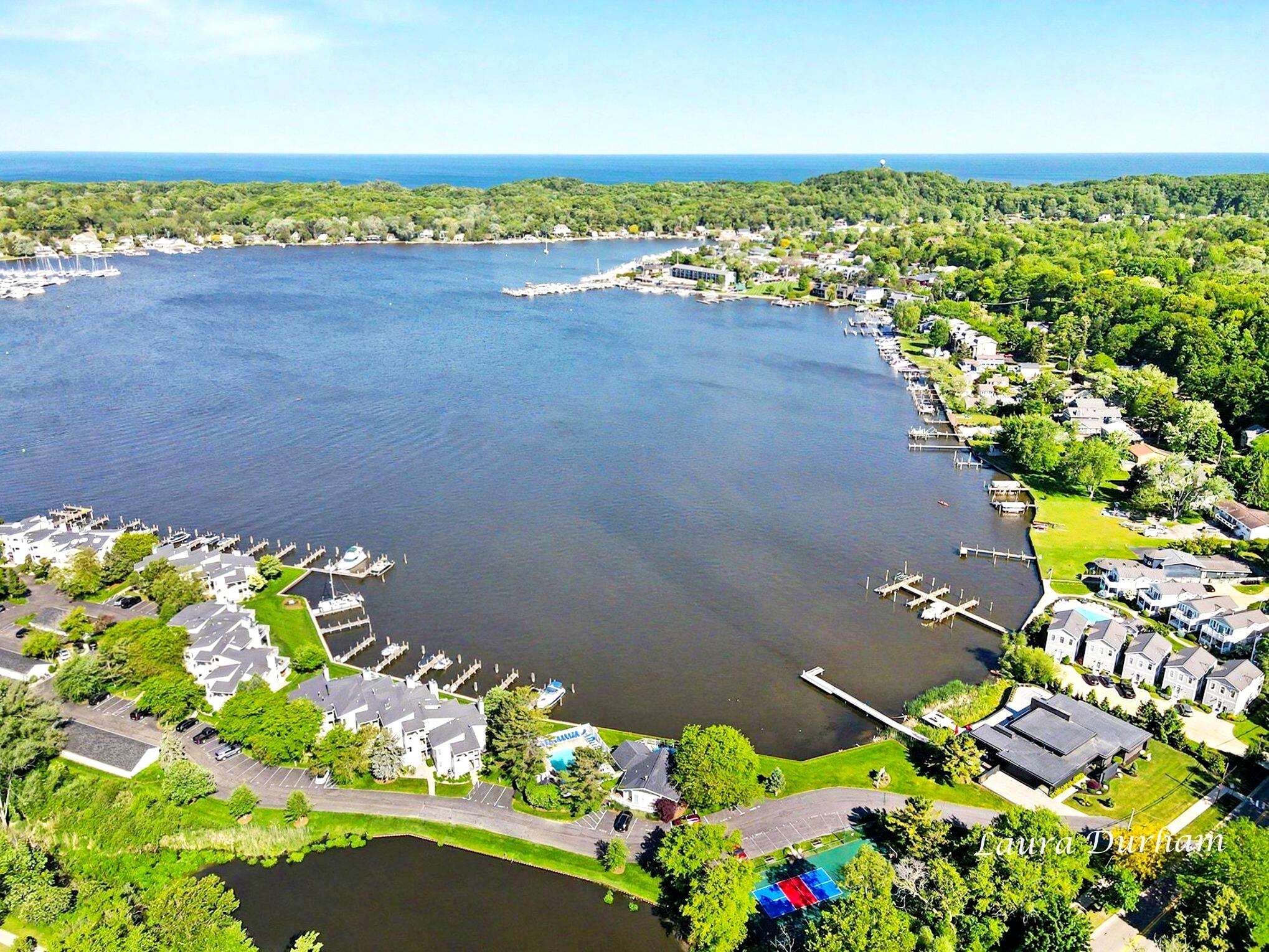 987 Lake Street Saugatuck MI 49453