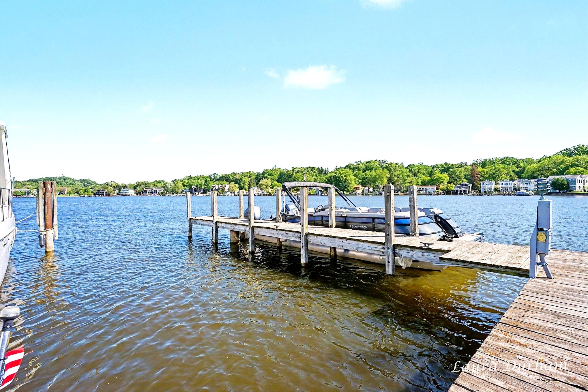 987 Lake Street Saugatuck MI 49453