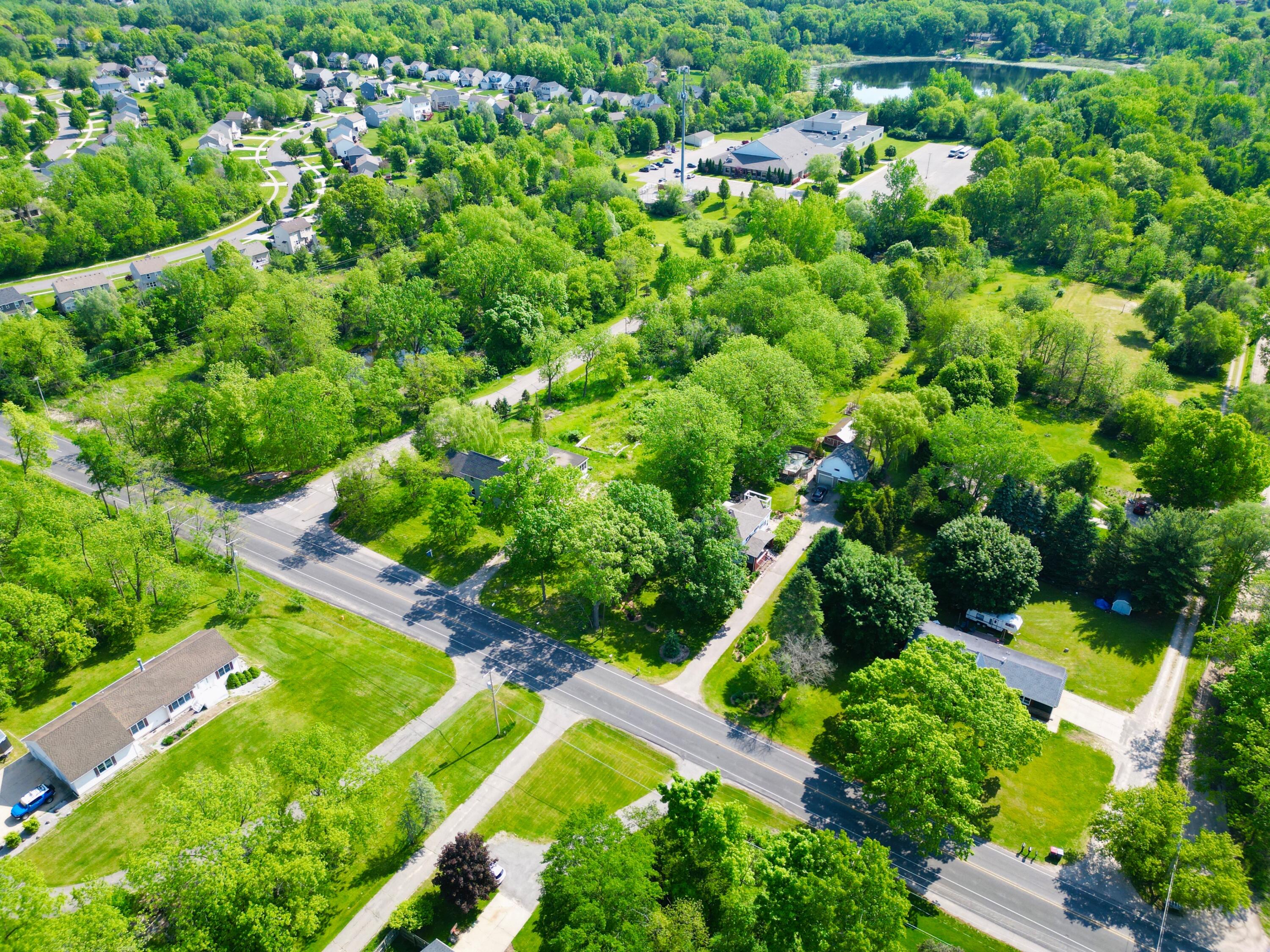 2326 Dean Lake Avenue NE Grand Rapids MI 49505