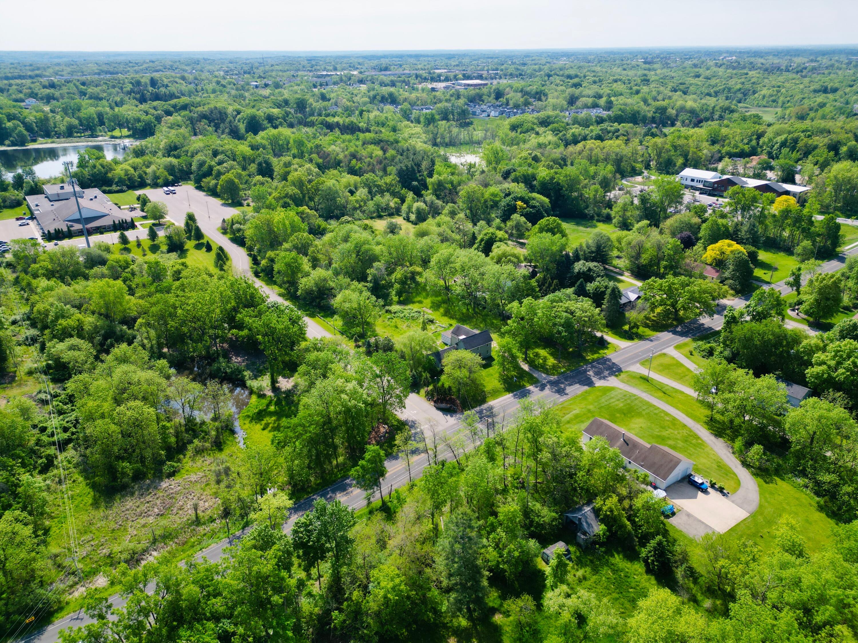 2326 Dean Lake Avenue NE Grand Rapids MI 49505