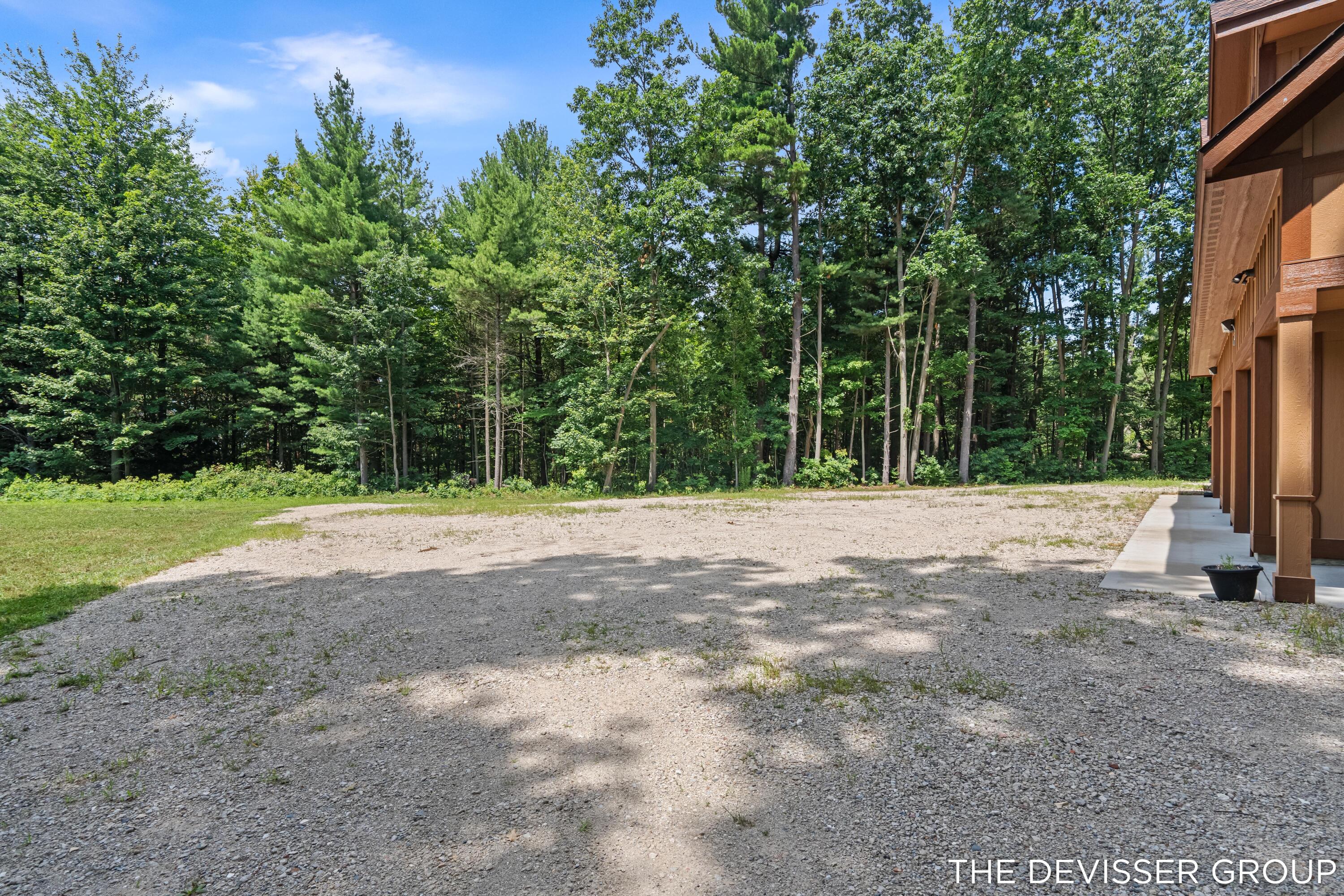 5837 Timber Bluff Trail Fennville MI 49408