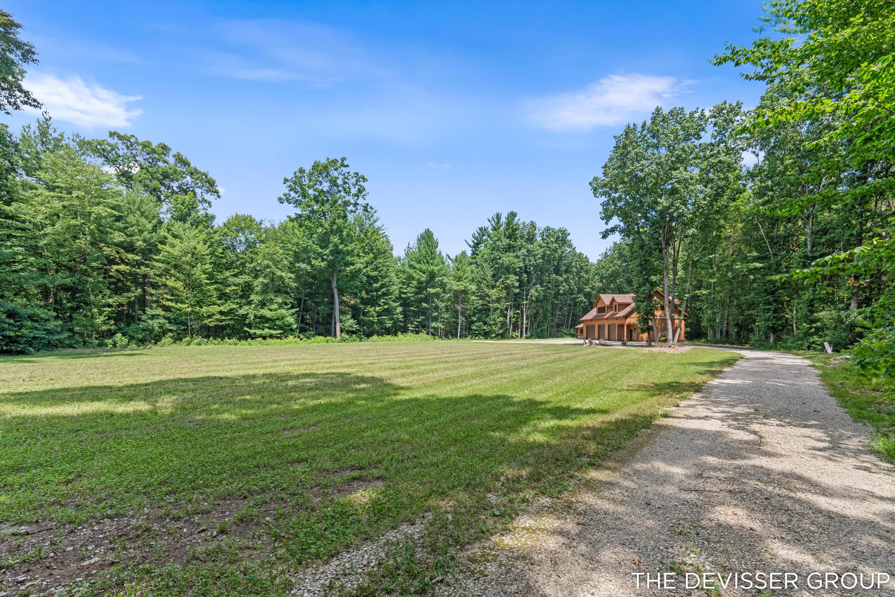 5837 Timber Bluff Trail Fennville MI 49408