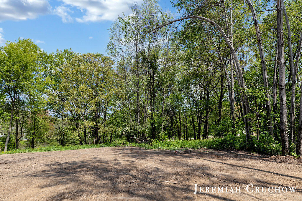 777 E Sedona Hills Court NE Grand Rapids MI 49525