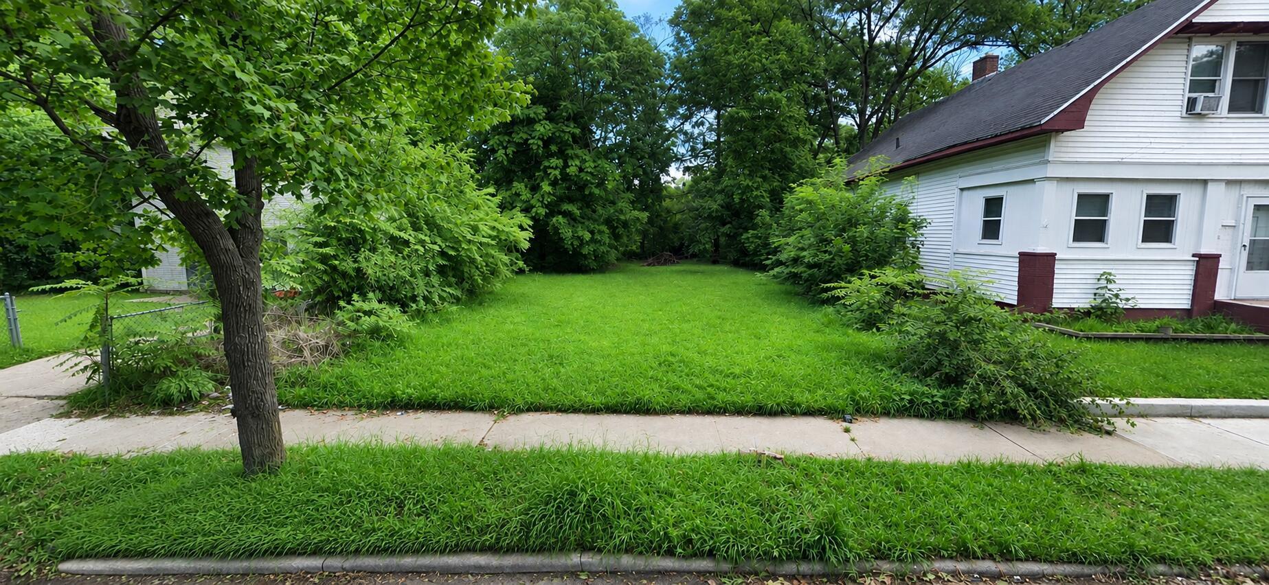 1057 Pavone Street Benton Harbor MI 49022