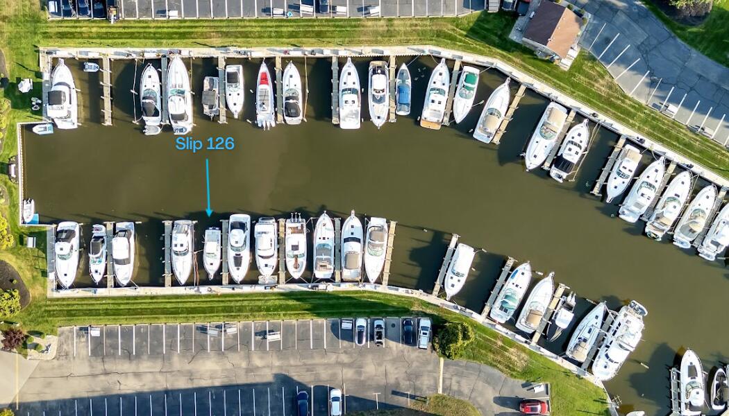 126 Wharfside Grand Haven MI 49417