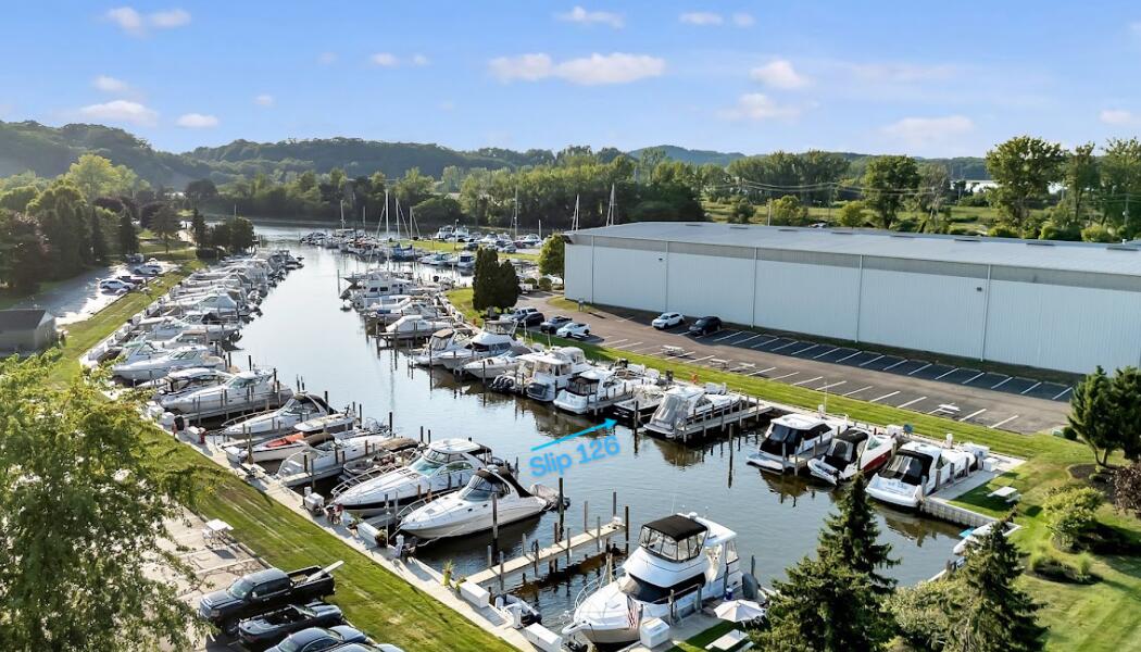 126 Wharfside Grand Haven MI 49417
