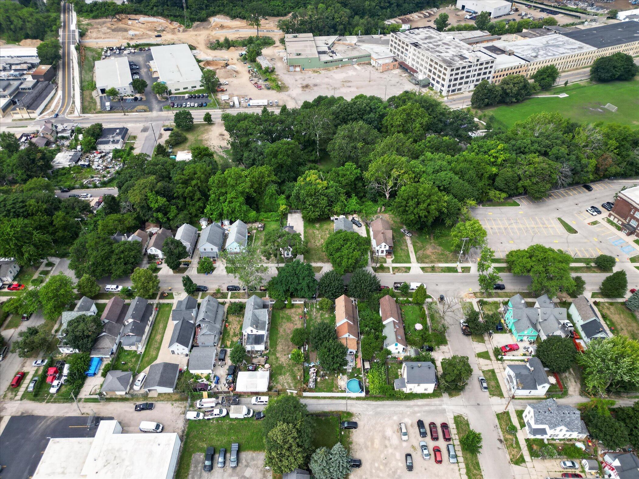 851 Oakland Avenue SW Grand Rapids MI 49503