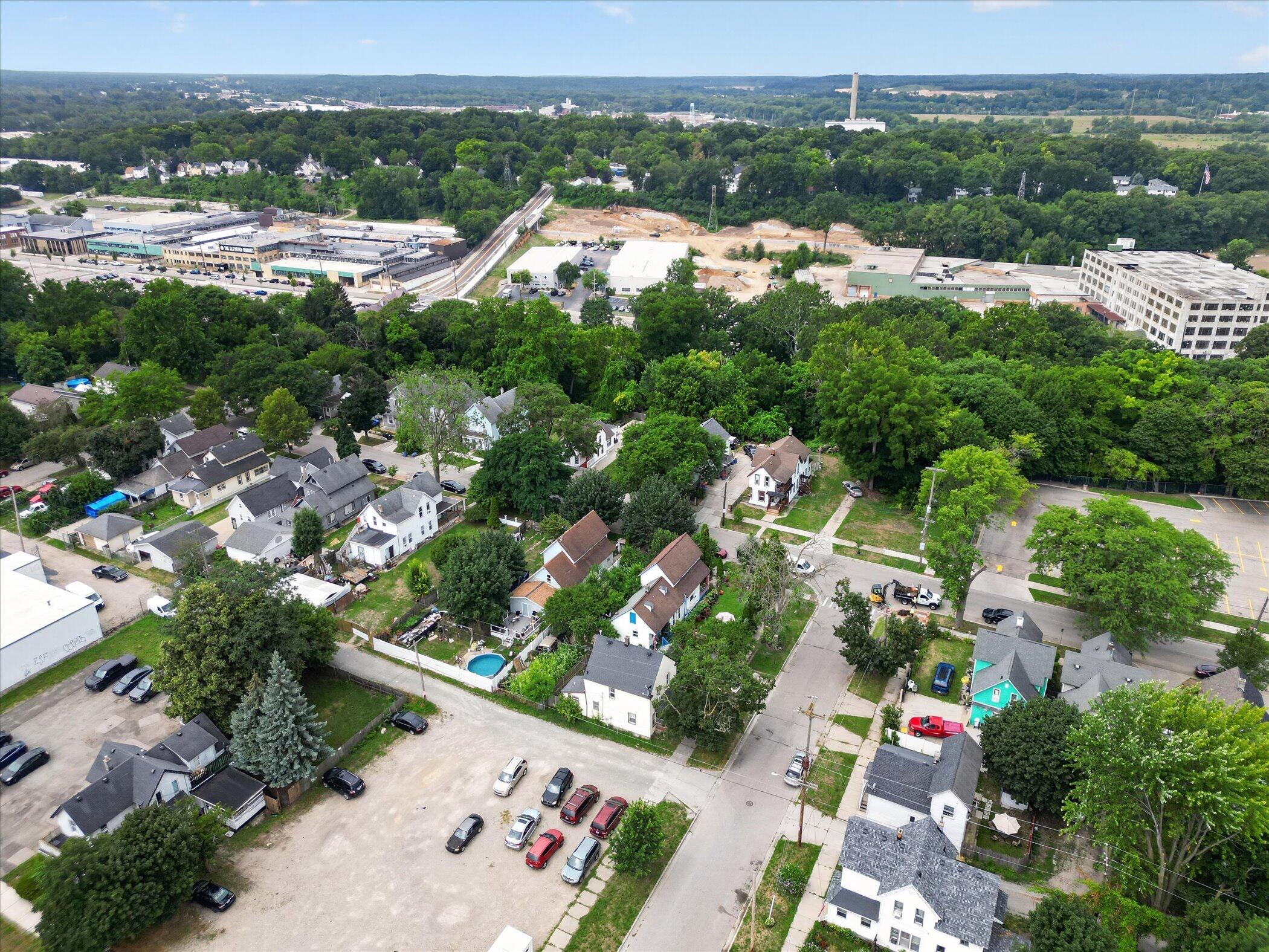 851 Oakland Avenue SW Grand Rapids MI 49503