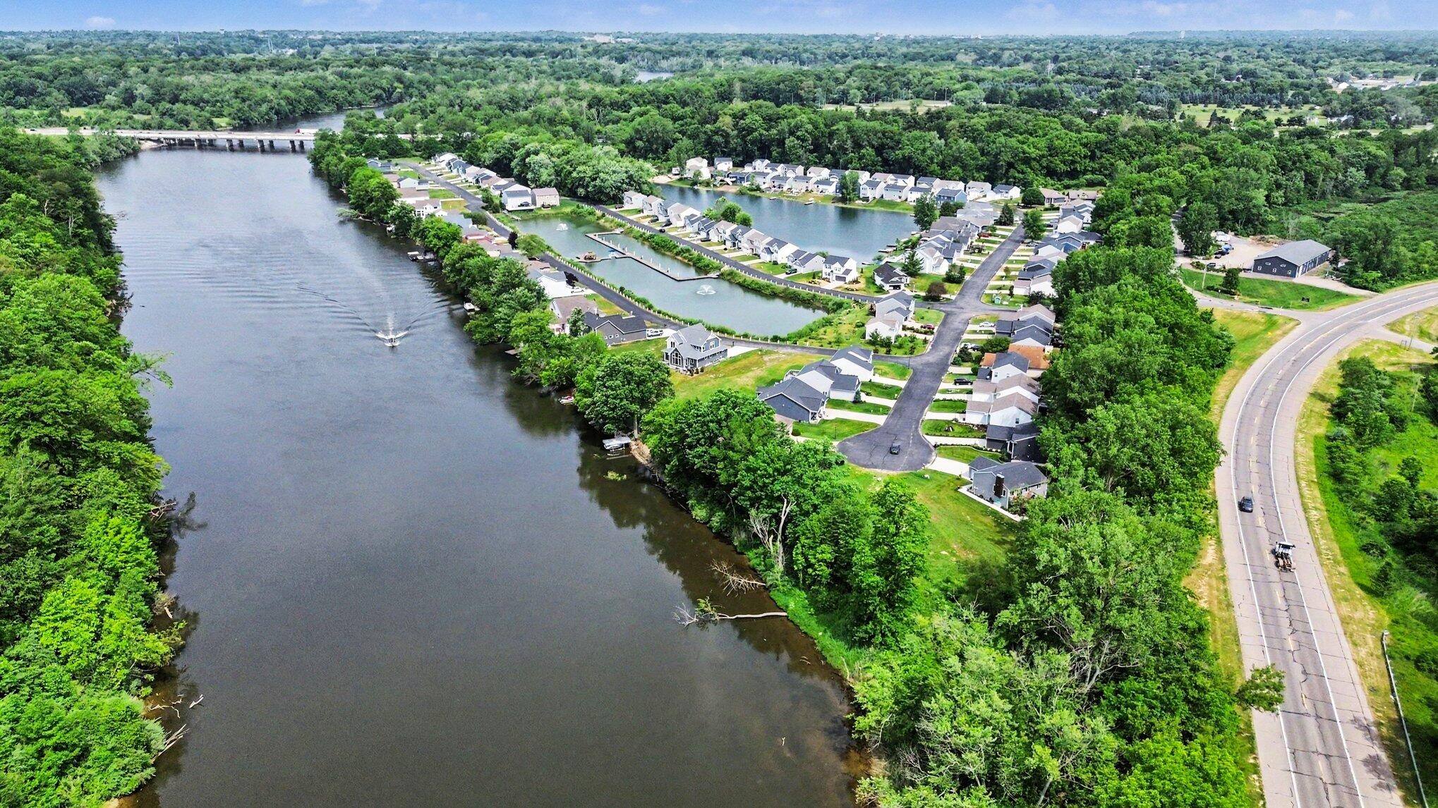673 S Cygnet Lake Drive Benton Harbor MI 49022