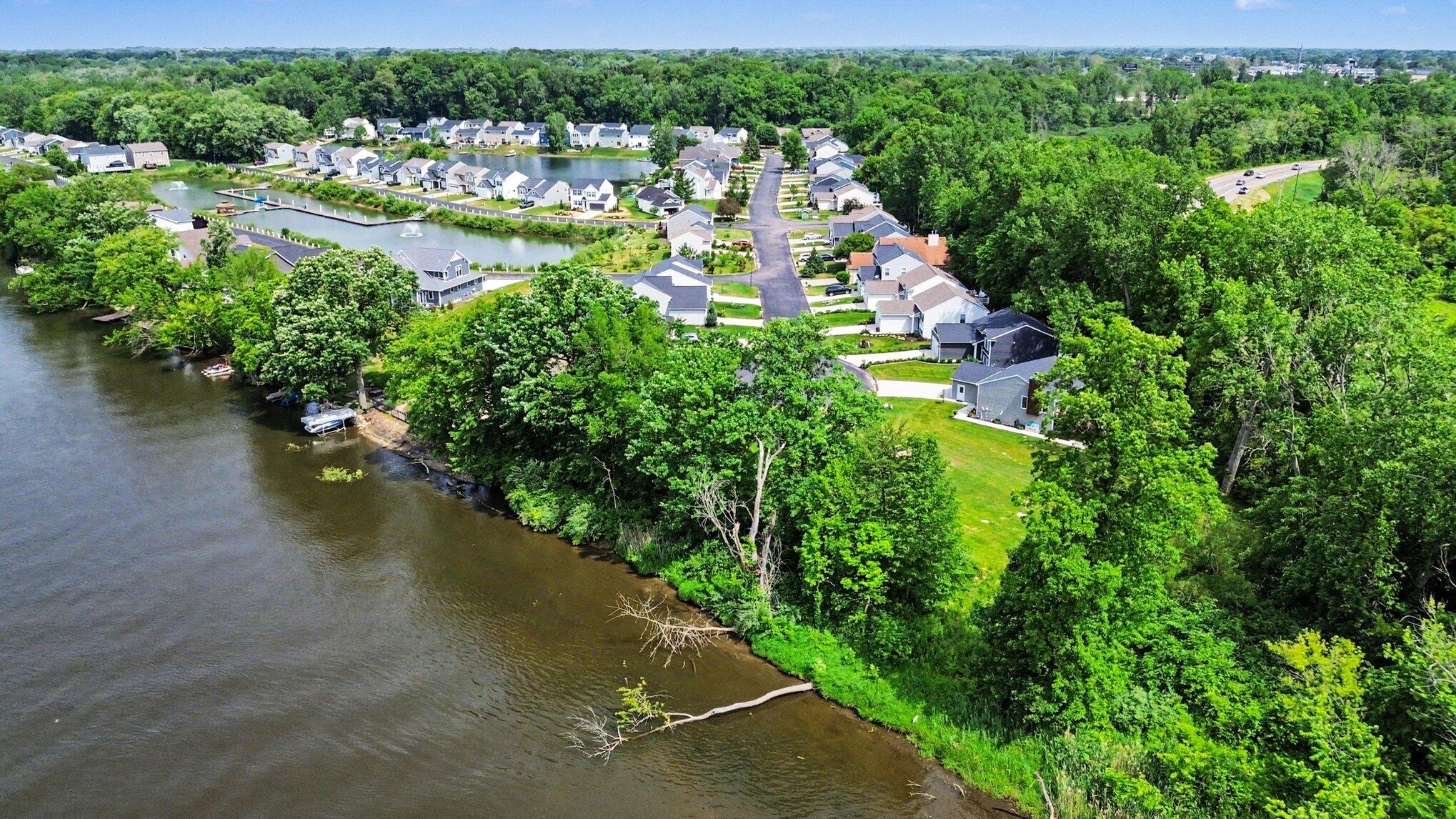 673 S Cygnet Lake Drive Benton Harbor MI 49022