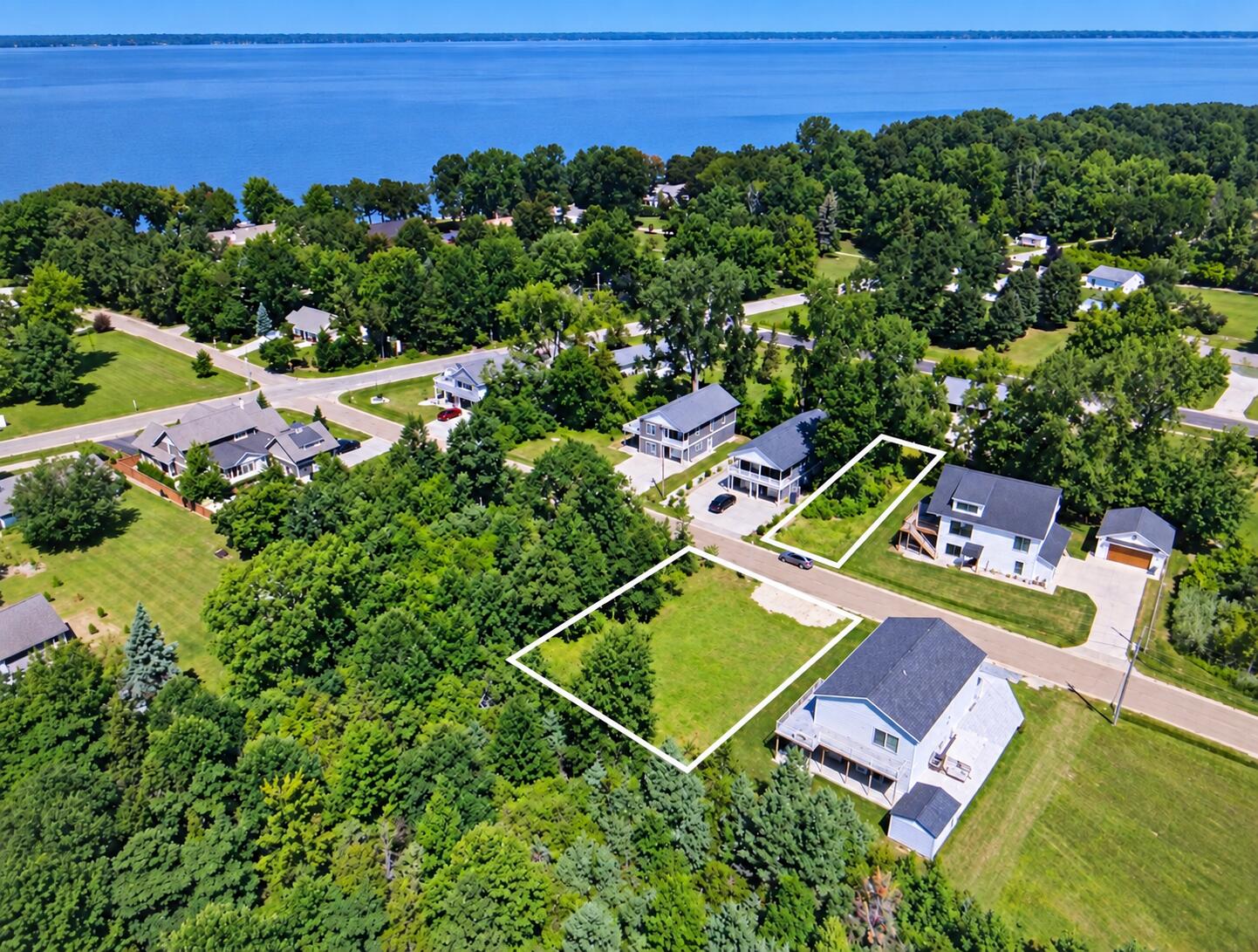 7368-A/B Beachview Drive South Haven MI 49090