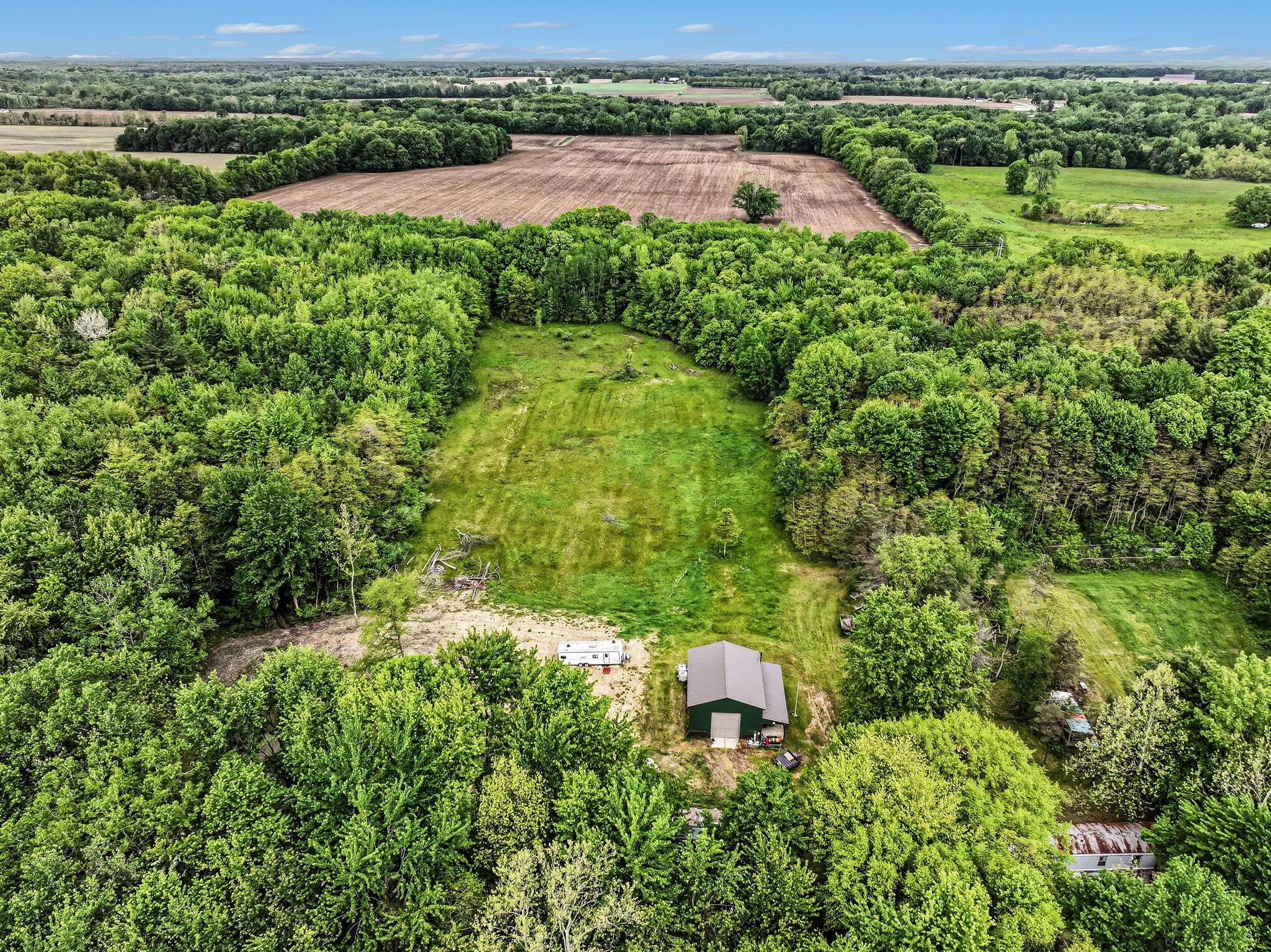 V/l 43.5a 104th Avenue Allegan MI 49010