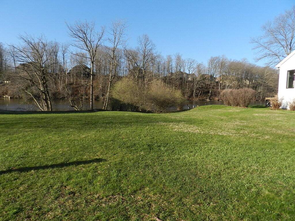 590 Swan River Drive Benton Harbor MI 49022