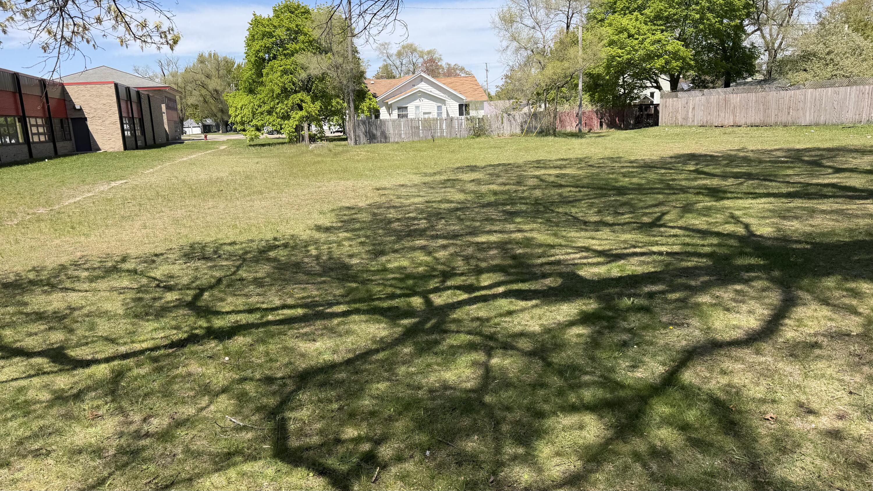 1062 Kampenga Avenue Muskegon MI 49442