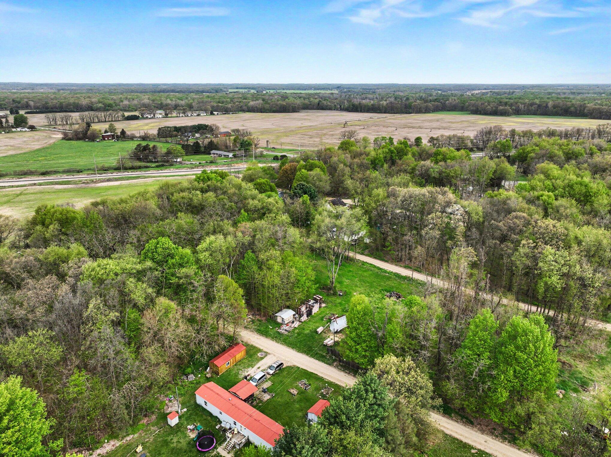 Ville 65th And Lakeshore Drive Dowagiac MI 49047