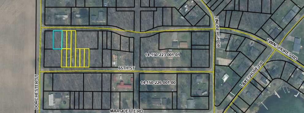 Ville 65th And Lakeshore Drive Dowagiac MI 49047