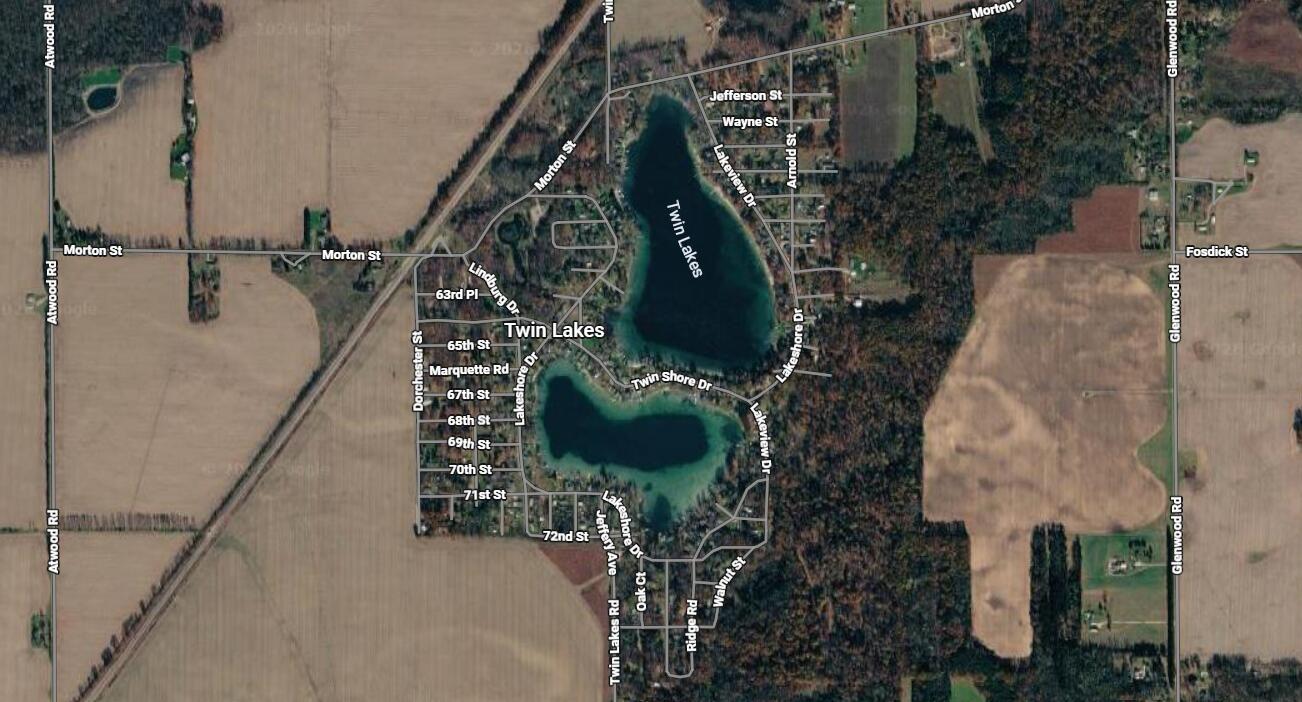 Ville 65th And Lakeshore Drive Dowagiac MI 49047