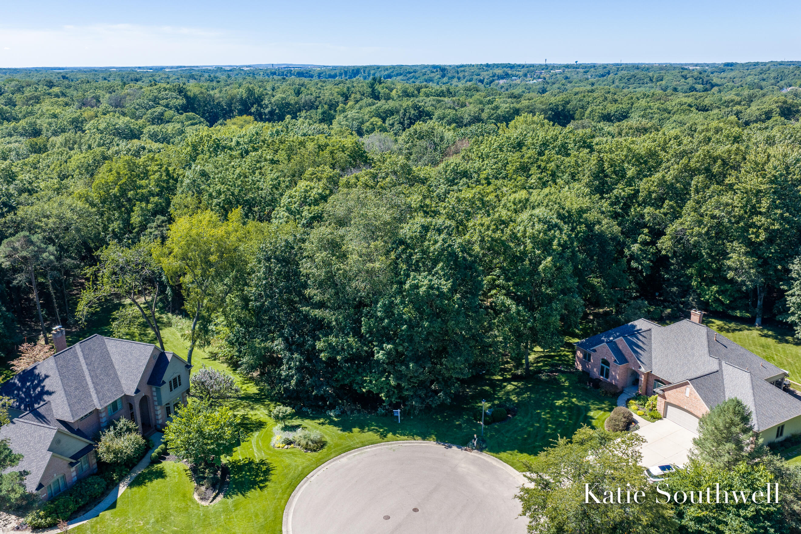 7670 Wood Violet Court SE Grand Rapids MI 49546