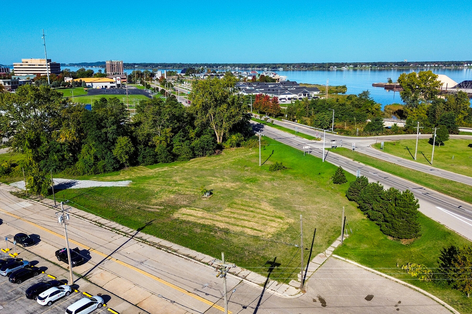 30 E Clay Avenue Muskegon MI 49442