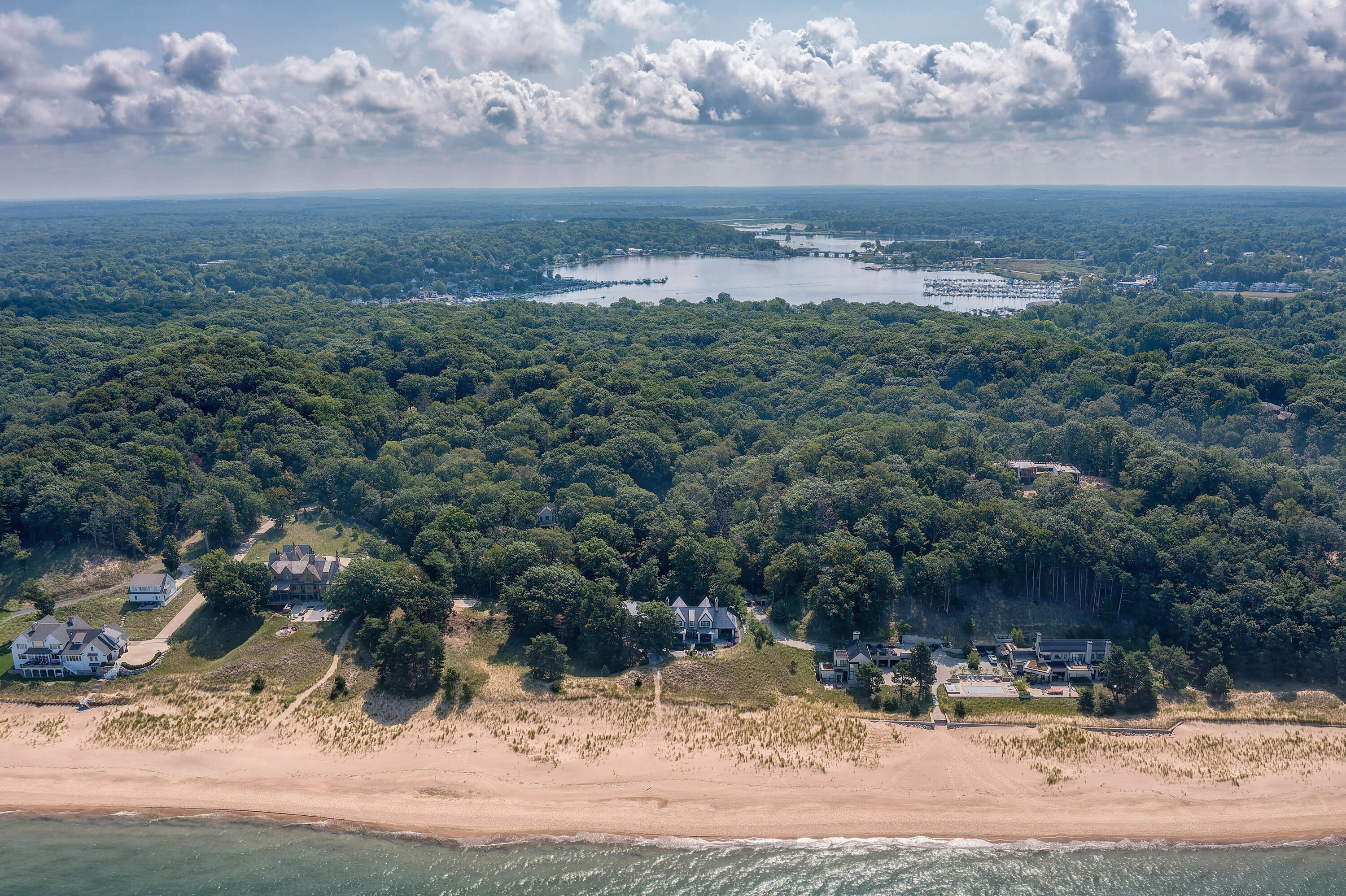 345 Dunegrass Ridge Saugatuck MI 49453