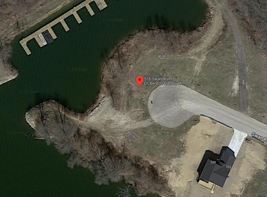 516 Swan River Drive Benton Harbor MI 49022