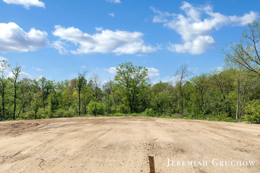 746 W Sedona Hills Court NE Grand Rapids MI 49525