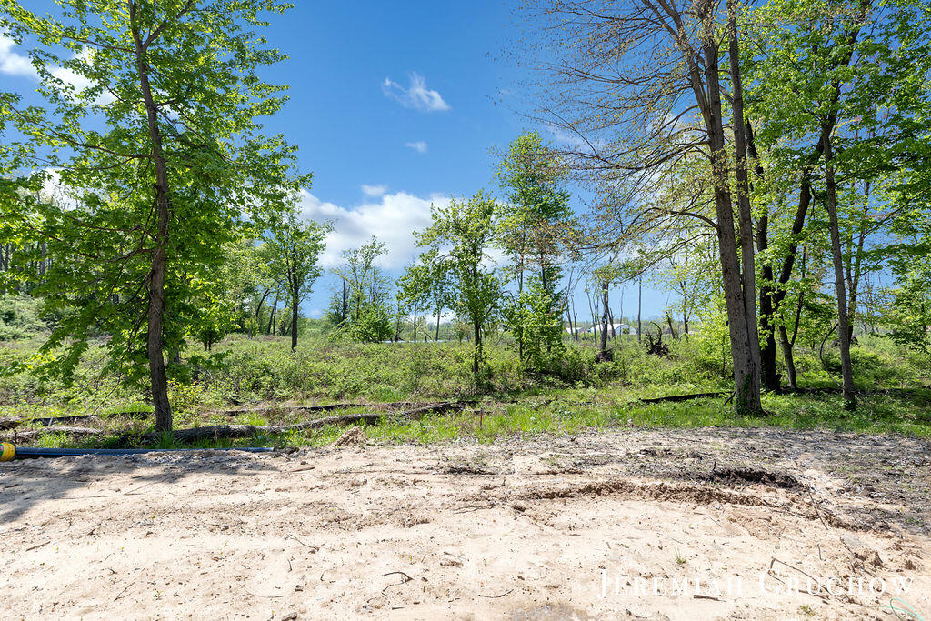 746 W Sedona Hills Court NE Grand Rapids MI 49525