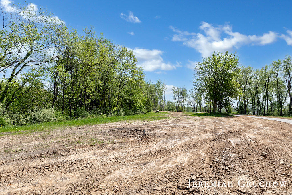 746 W Sedona Hills Court NE Grand Rapids MI 49525