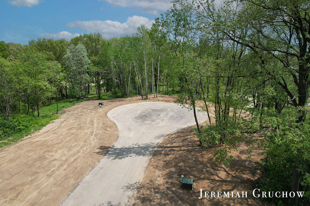 746 W Sedona Hills Court NE Grand Rapids MI 49525