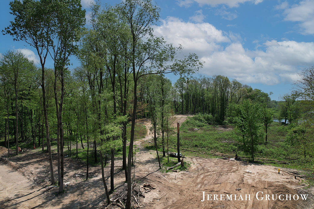 746 W Sedona Hills Court NE Grand Rapids MI 49525