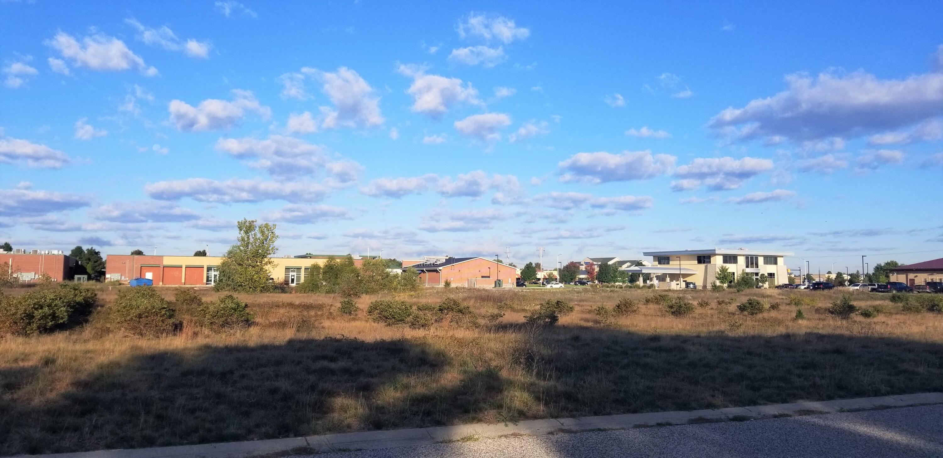 1646 Eastwind Drive Muskegon MI 49444