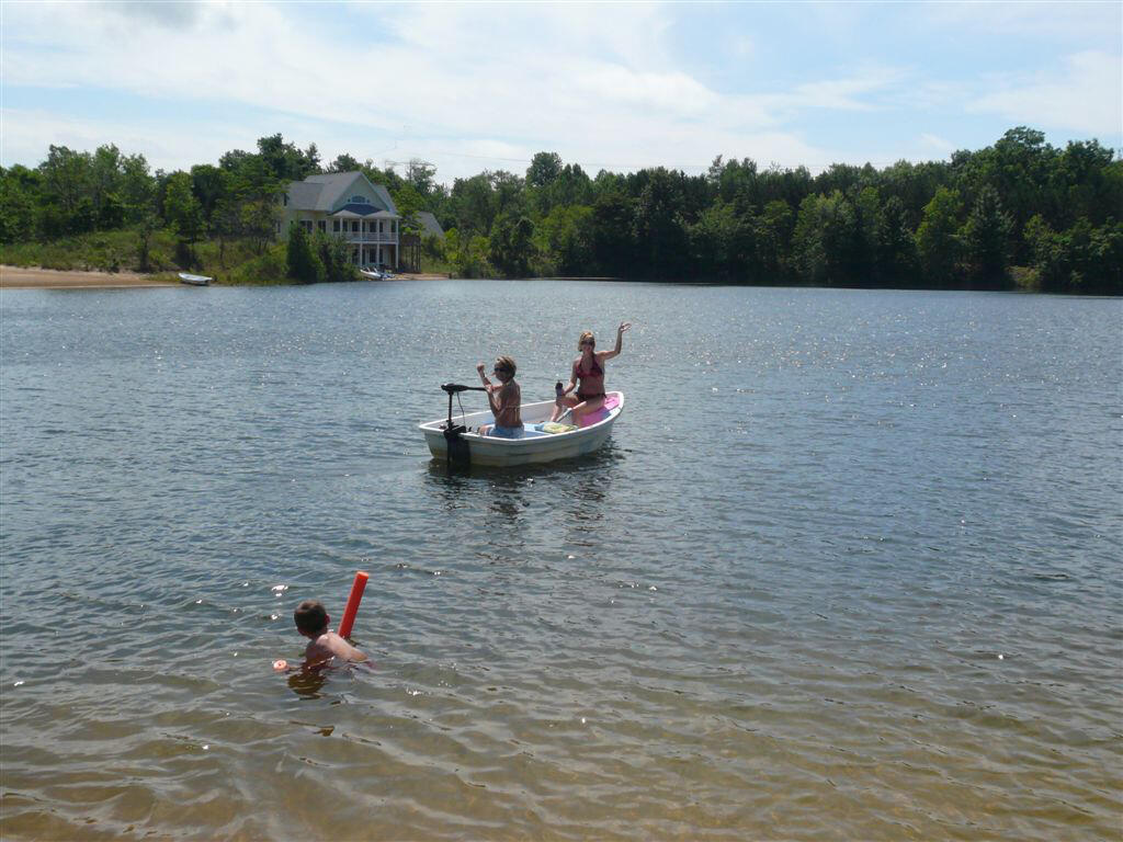 77524 Le Lac Drive Covert MI 49043