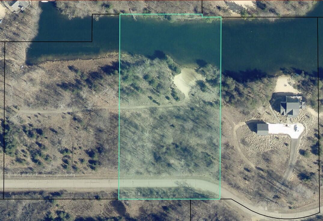 77524 Le Lac Drive Covert MI 49043