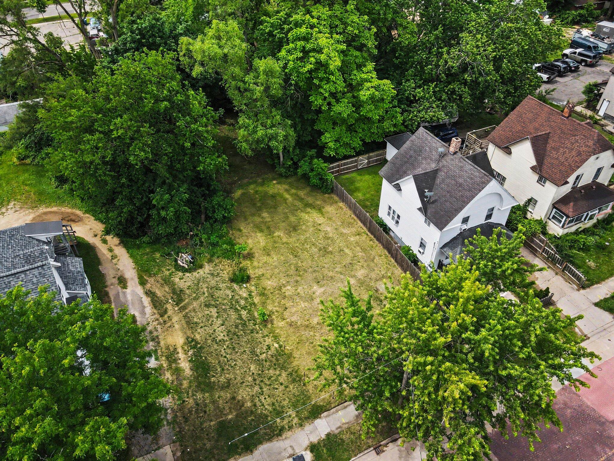 1016 E Vine Street Kalamazoo MI 49001