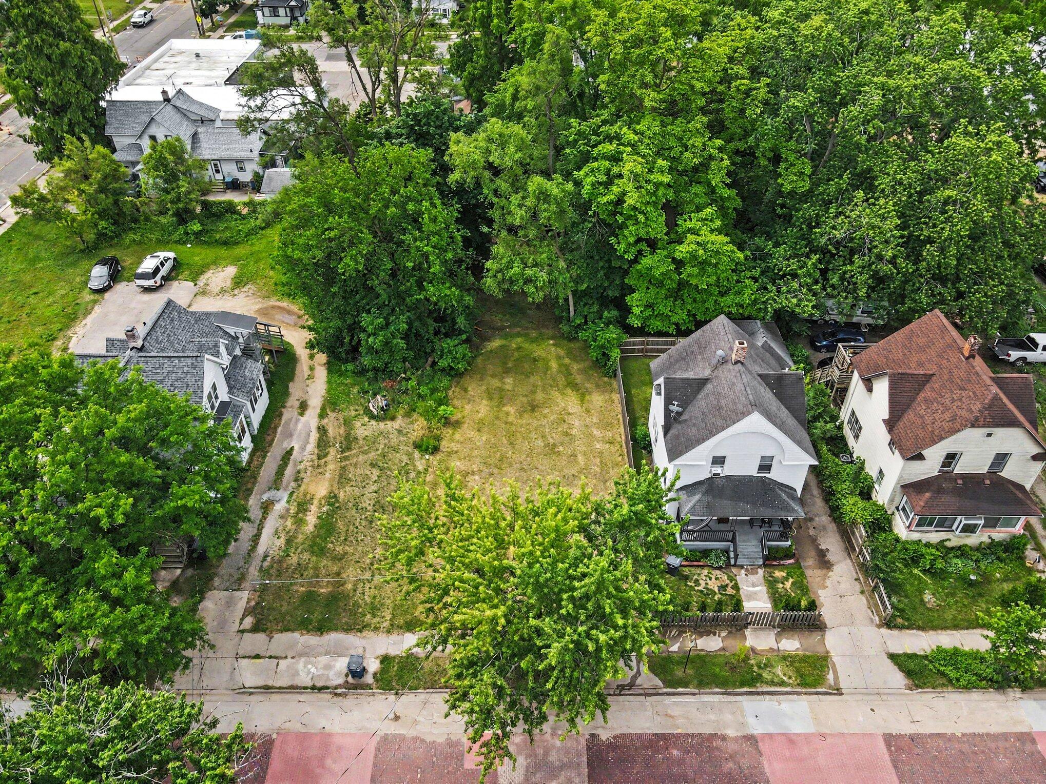 1016 E Vine Street Kalamazoo MI 49001