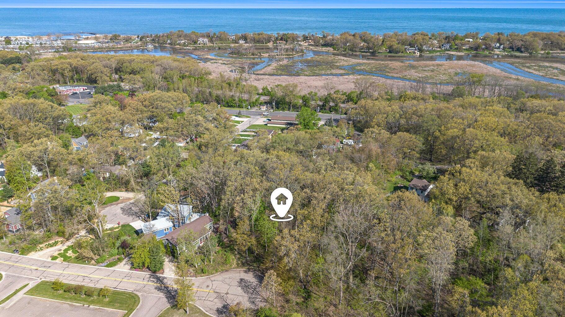 816 & 820 E Indiana Circle New Buffalo MI 49117