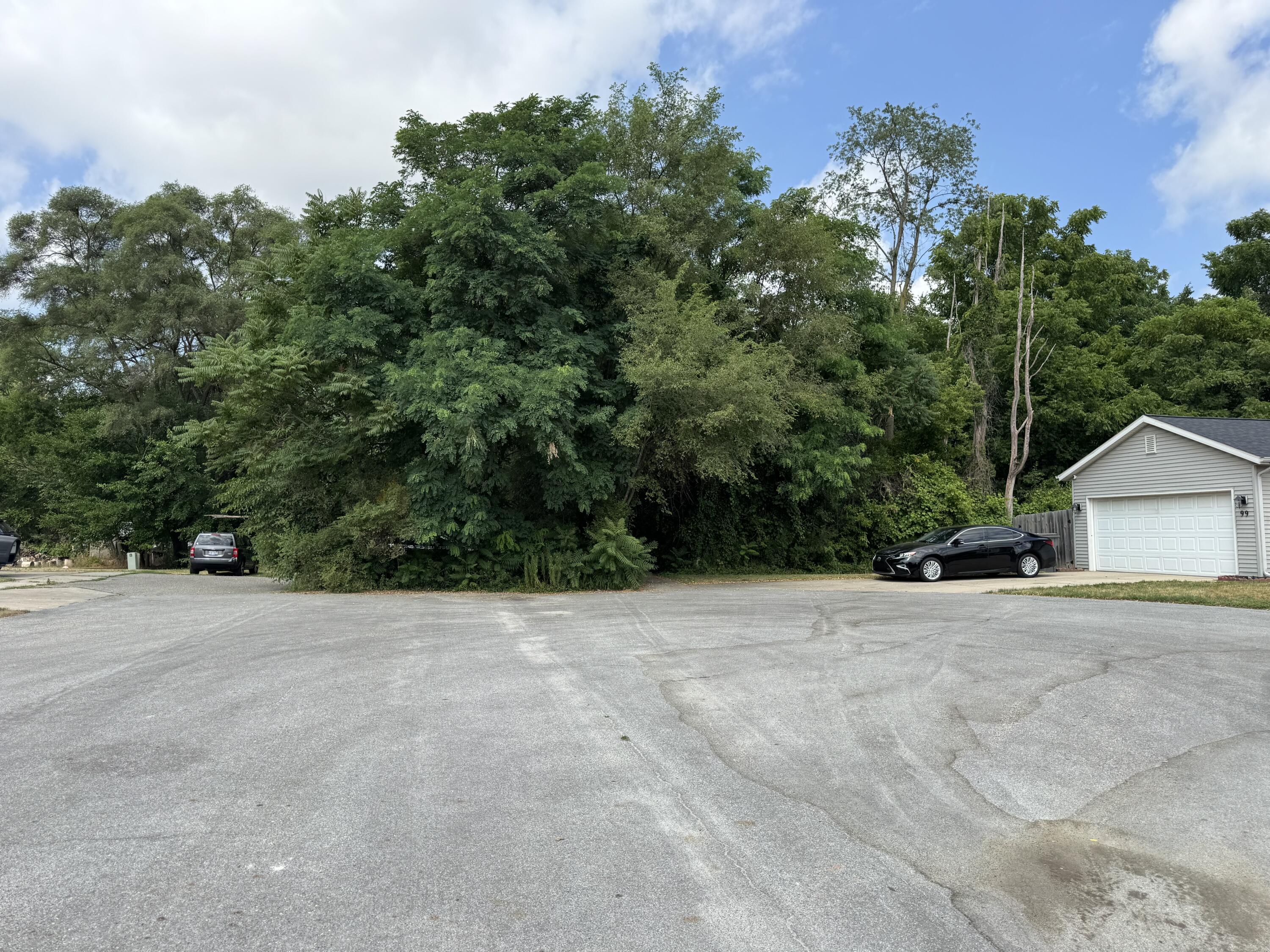 5708 Division S Grand Rapids MI 49548