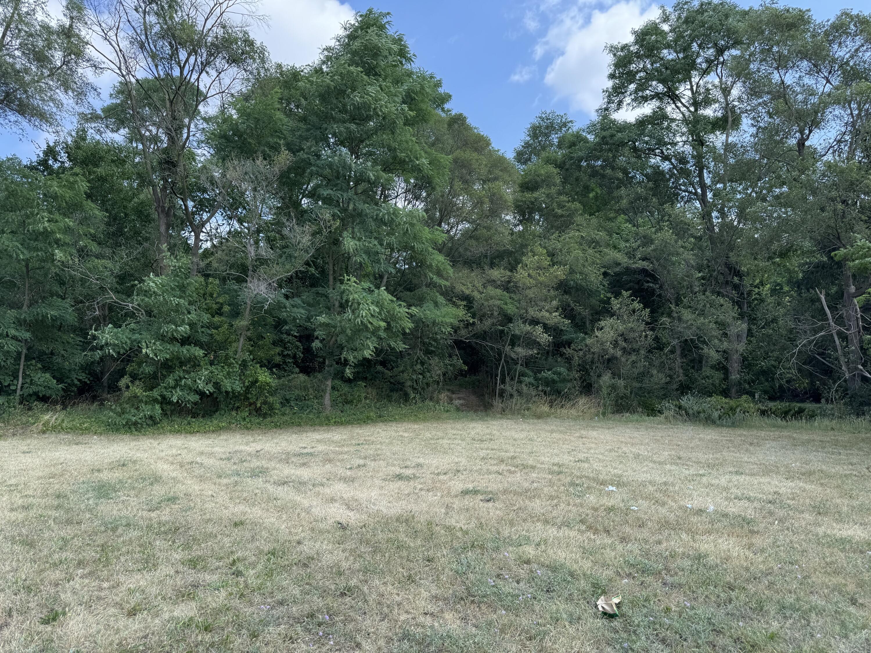 5708 Division S Grand Rapids MI 49548